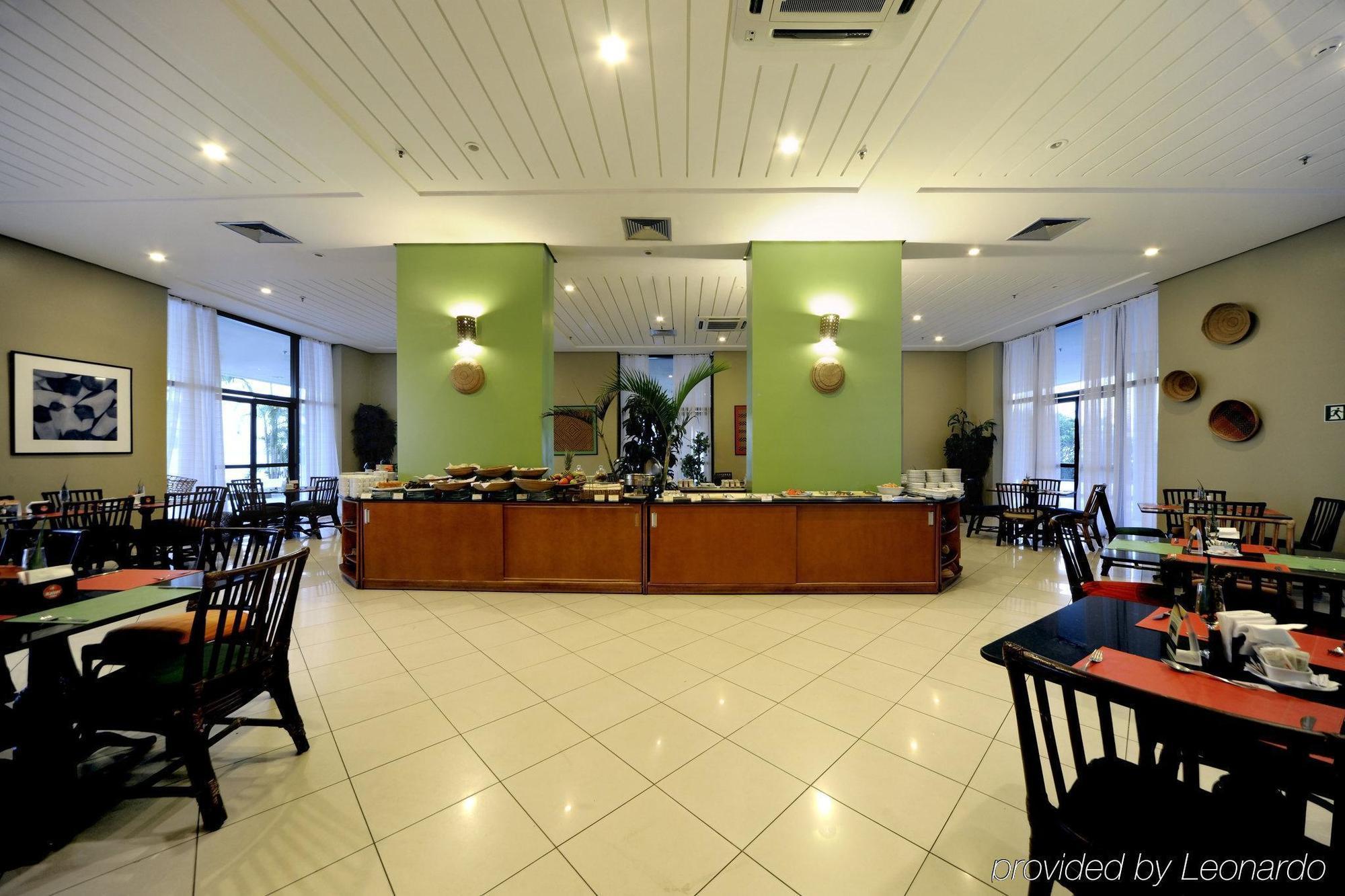 Wyndham Garden Manaus Hotel Étterem fotó